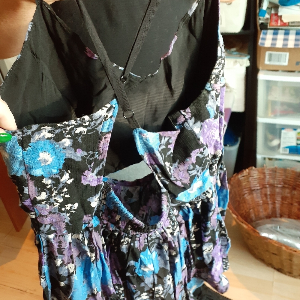 Summer top - Picture 2 of 2